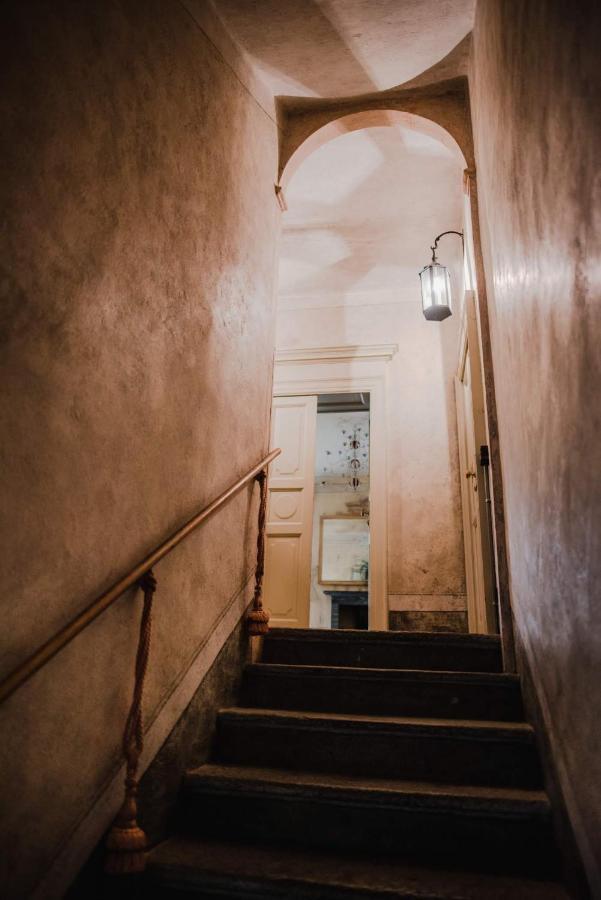 Regina Teodolinda Suites 라글리오 외부 사진
